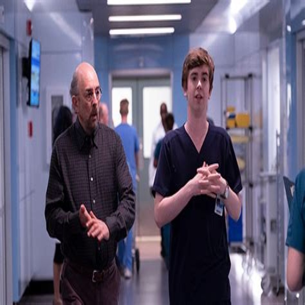 A Patient Kisses Shaun & Glassmans Memory Worsens Hollywood Life ·