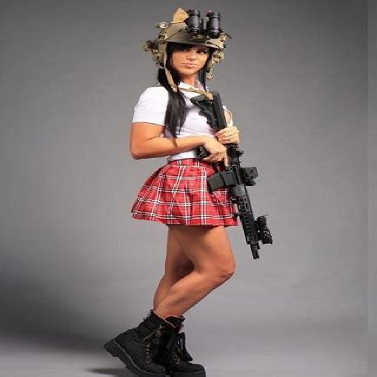 Alex Zedra (Instagram Star) - Age, Birthday, Bio, Facts, Family, Net Worth, Height & More