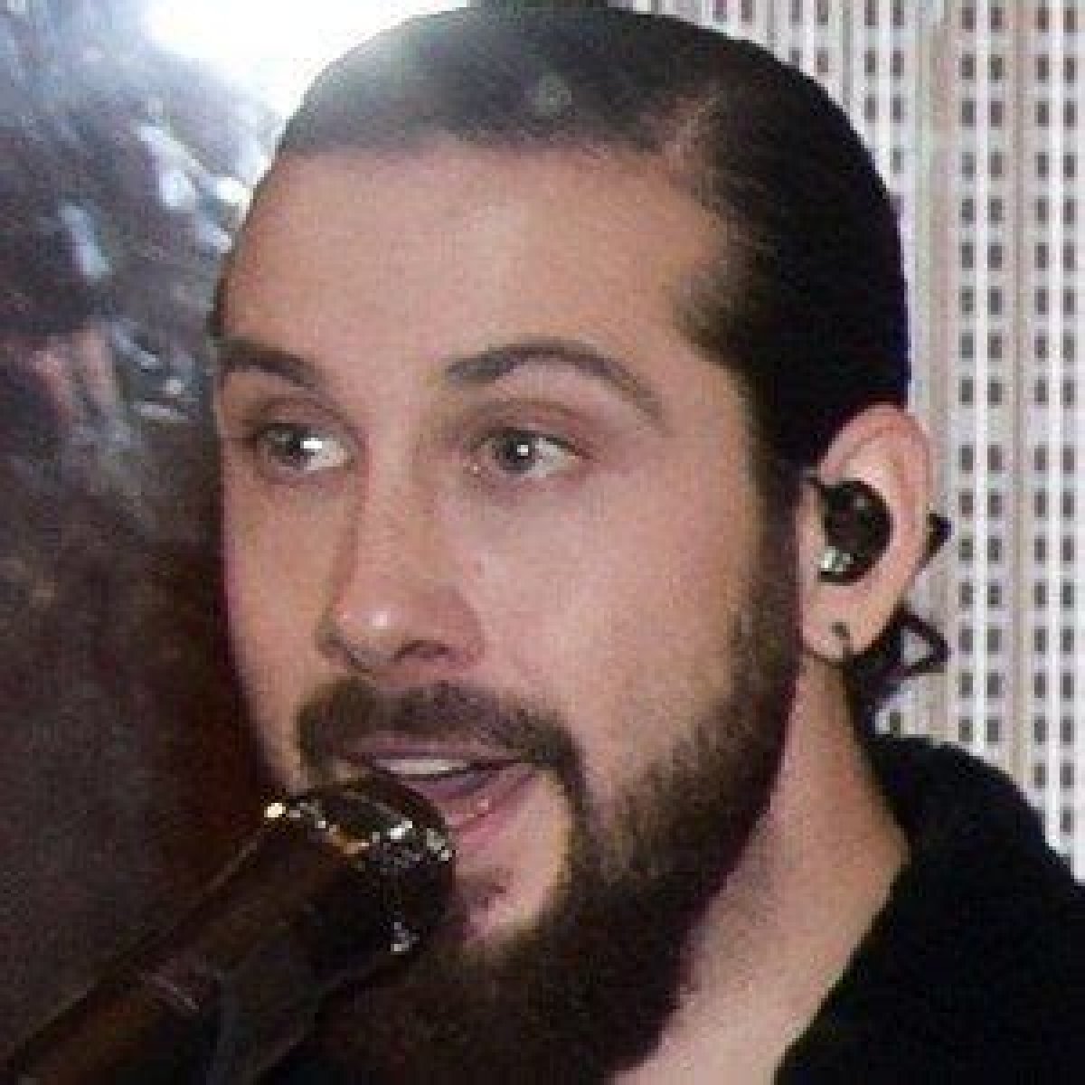 Avi Kaplan (Pop Singer) - Age, Birthday, Bio, Facts, Family, Net Worth, Height & More