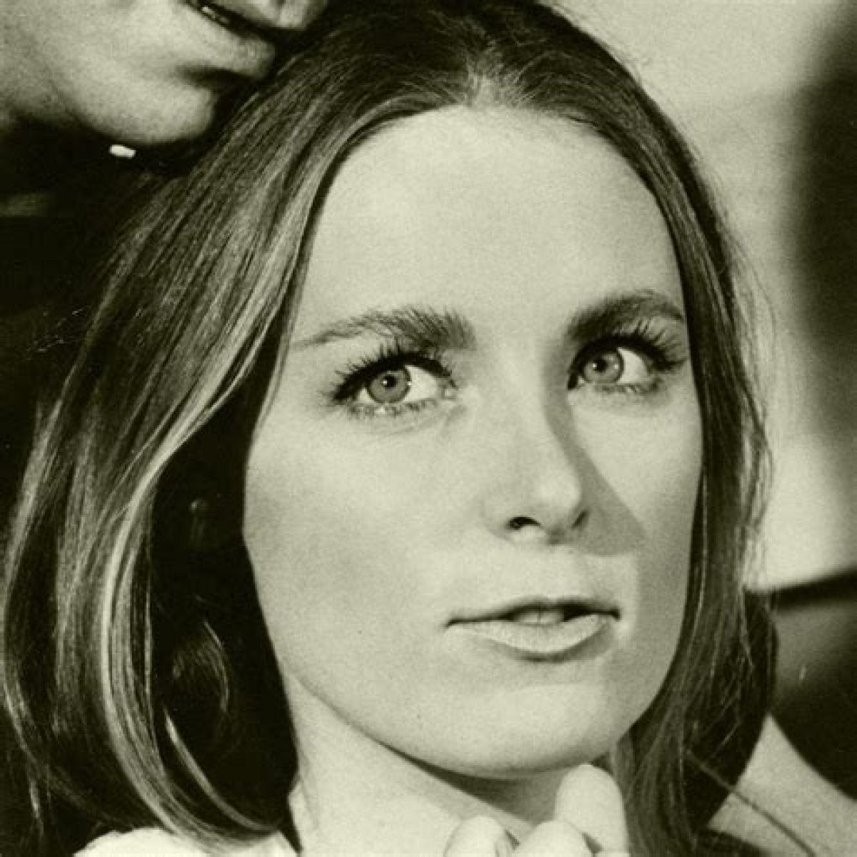 Charmian Carr (Movie Actress) - Age, Birthday, Bio, Facts, Family, Net Worth, Height & More