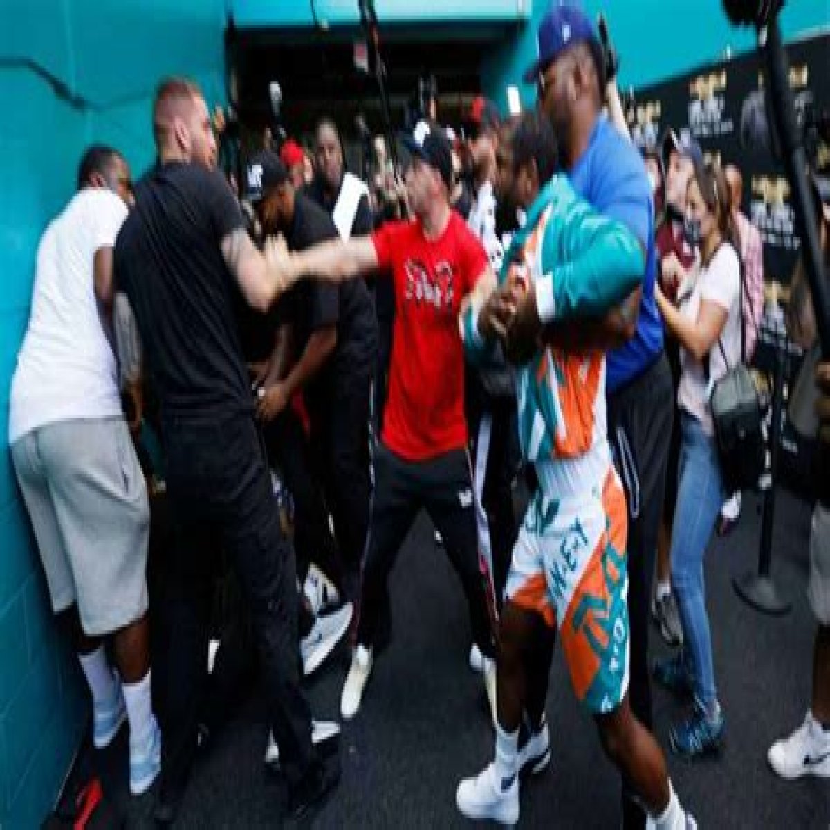 Jake Paul's company responds to Floyd Mayweather's reason for not paying Logan