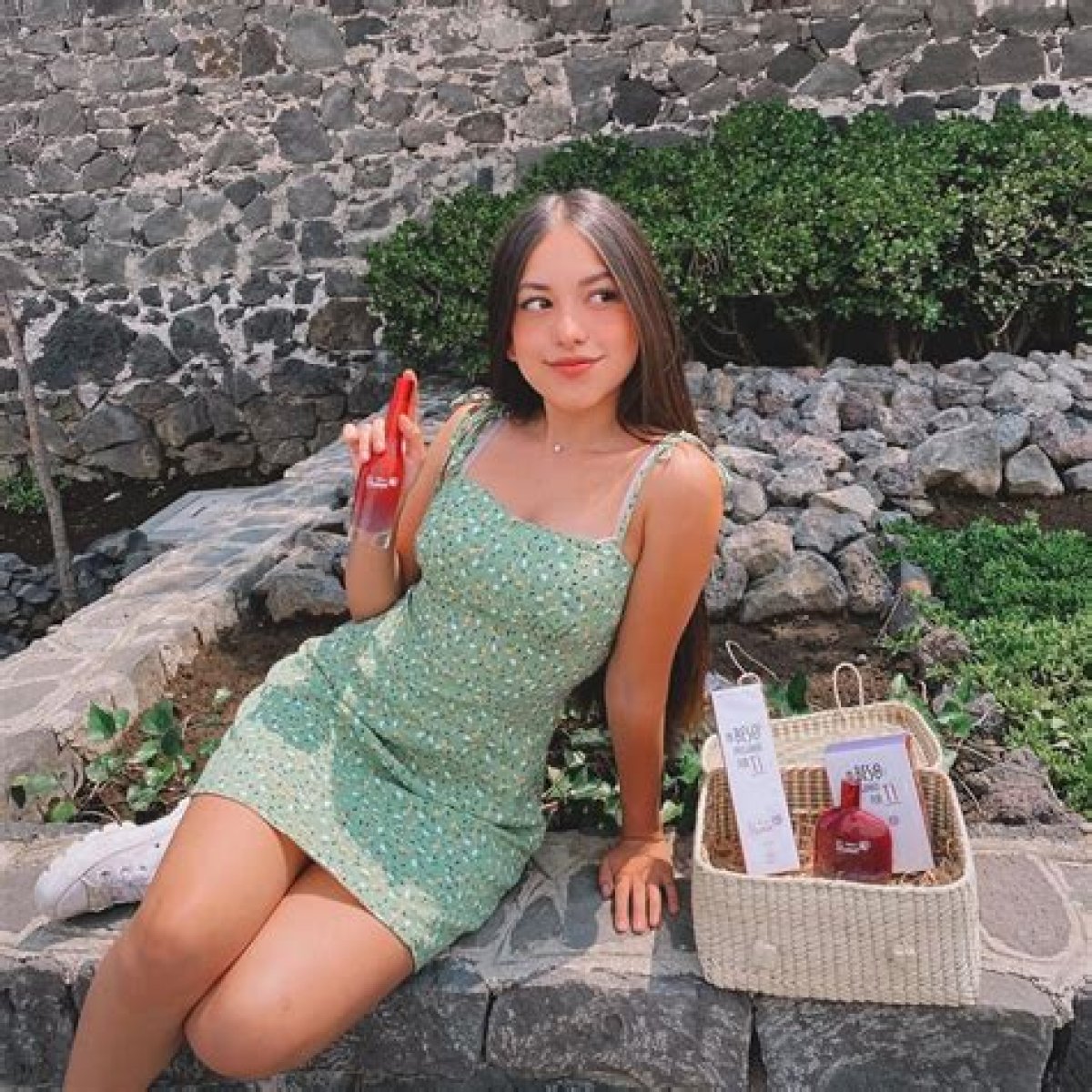 Shaula Ponce (TikTok Star) - Age, Birthday, Bio, Facts, Family, Net Worth, Height & More