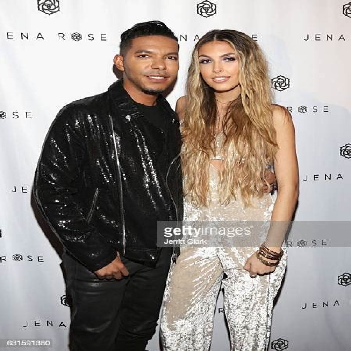 Stevie Mackey (Soul Singer) - Age, Birthday, Bio, Facts, Family, Net Worth, Height & More