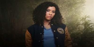 Teen Taissa Played by Jasmin Savoy Brown - Yellowjackets