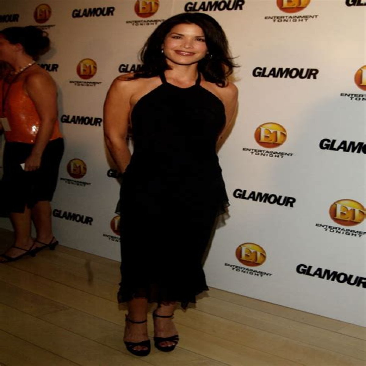   Younger pics of Lauren Sanchez show she was just as Foxy before fame    Tue 21 June 2022 17:27    Celine Byford    